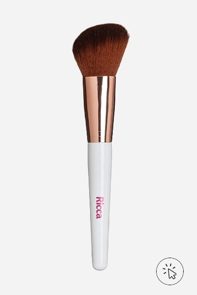 Pincel Ricca chanfrado para blush rose gold - para que serve cada pincel de maquiagem