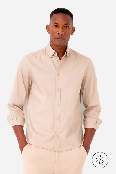 Modelo veste camisa comfort de sarja leve manga longa kaki - o que é um traje esporte fino - traje esporte fino - look esporte fino masculino - look esporte fino - estilo esporte fino