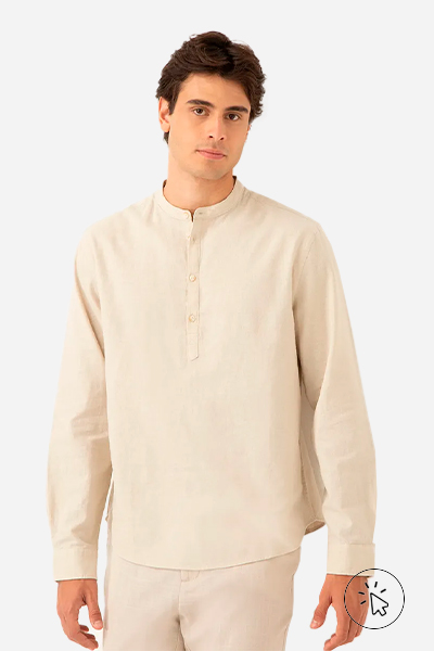 Modelo veste bata de linho gola padre manga longa bege- o que é boho - o que é o estilo boho - o que é boho chic - look boho chic - look boho - estilo boho chic no trabalho