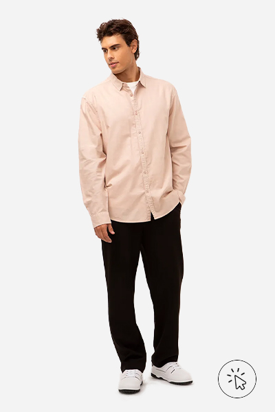 Modelo veste camisa oxford masculina manga longa rosa claro - cores que combinam com rosa - que cor combina com rosa