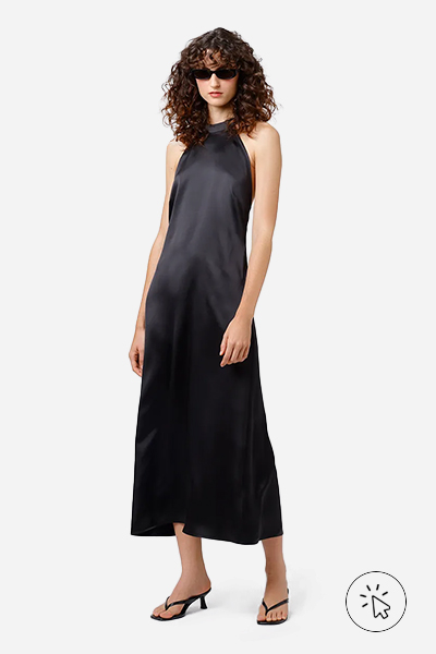 Modelo veste vestido mídi feminino frente única acetinado Mindset