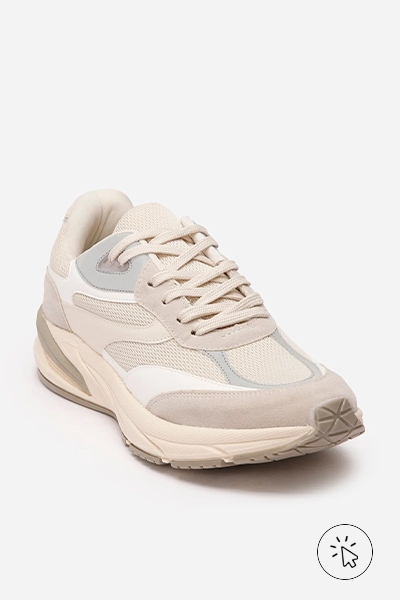 Tênis chunky feminino com detalhes refletivos bege - roupas anos 90 - look anos 90 - moda anos 90 - como era a moda nos anos 90