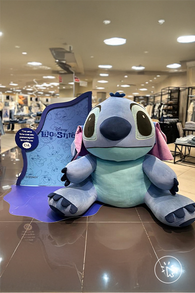 Pelúcia gigante do Stitch, parte da ação de Dia das Crianças C&A