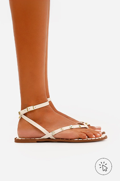 Rasteirinha com tachas Oneself off-white
