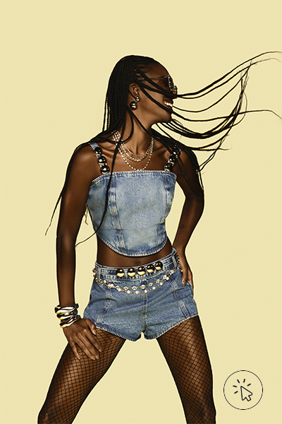 Carnaval 2026: os melhores looks para ir do bloco ao baile estão na C&A! 

Top corset cropped alças finas jeans e mini short jeans