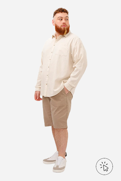 Camisa com linho e bermuda bege - look para casamento no inverno - o que vestir em um casamento no inverno - o que vestir em um casamento no frio