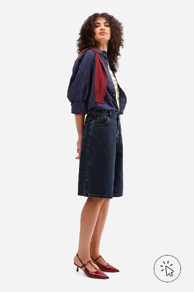 Camisa oversized feminina de algodão listrada azul-marinho - looks para assistir jogo de futebol
