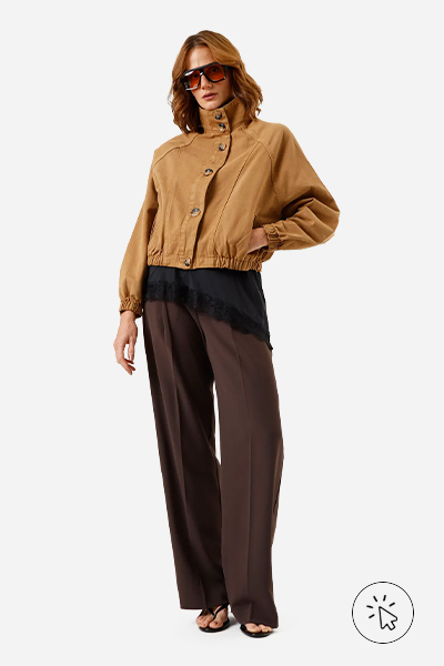 Jaqueta bomber feminina de sarja gola funnel neck marrom
